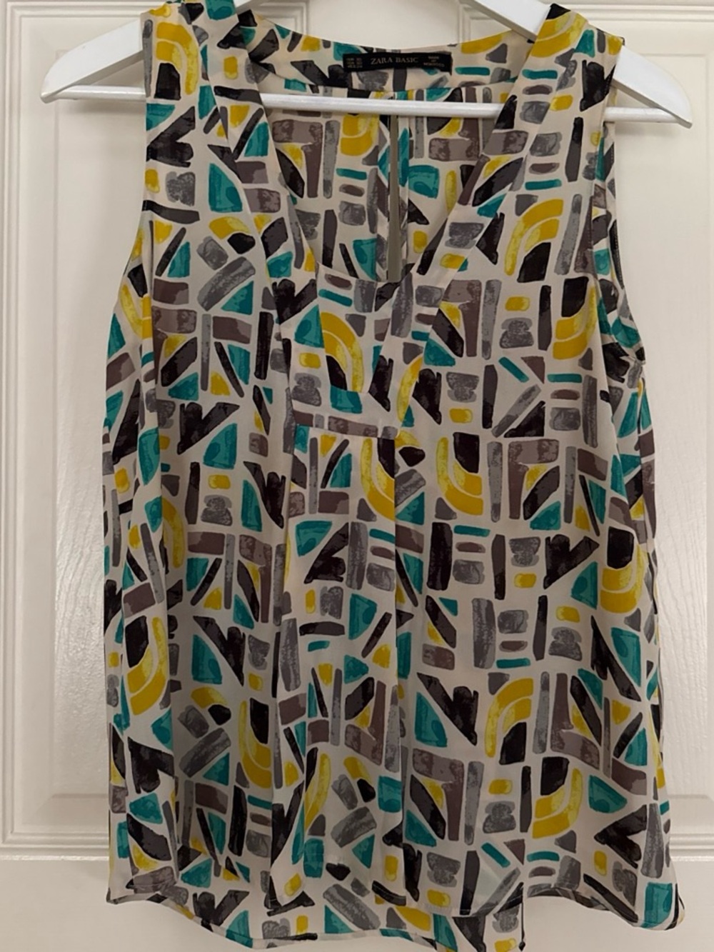 Zara Printed Sleeveless Top in Teal, Yellow, Gray, Black, Size XS